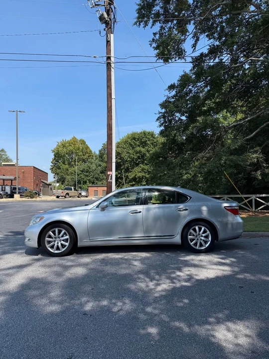 2008 Lexus LS 4th Gen - Image 3 of 11