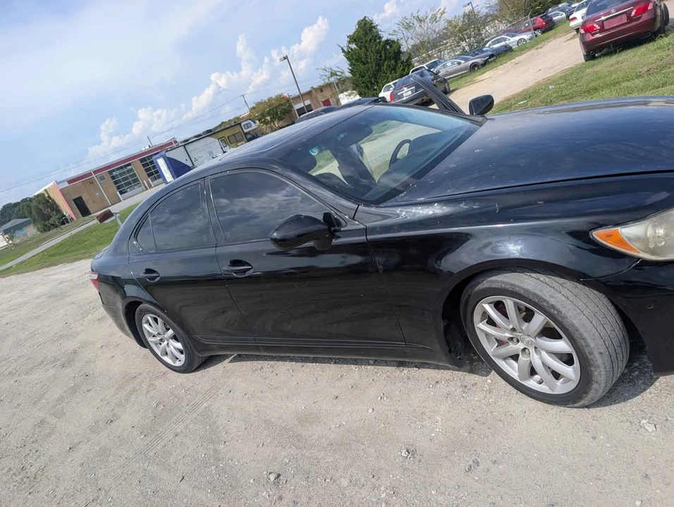 2008 Lexus LS 4th Gen - Image 7 of 18