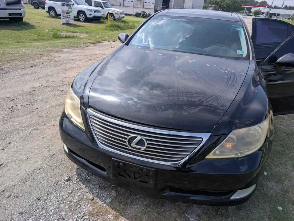 2008 Lexus LS 4th Gen - Image 17 of 18