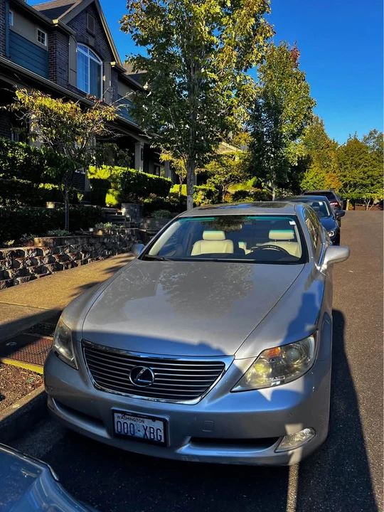 2008 Lexus LS 4th Gen - Image 3 of 5