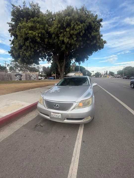 2008 Lexus LS 4th Gen - Image 3 of 11