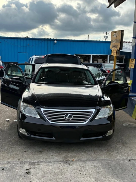 2008 Lexus LS 4th Gen - Image 5 of 6