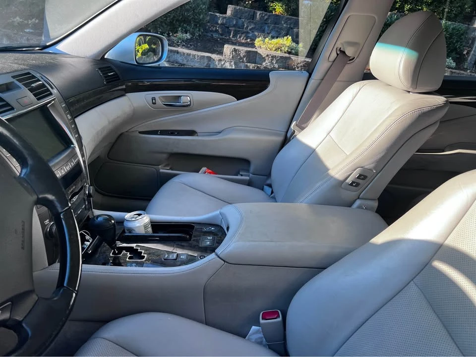 2008 Lexus LS 4th Gen - Image 4 of 5