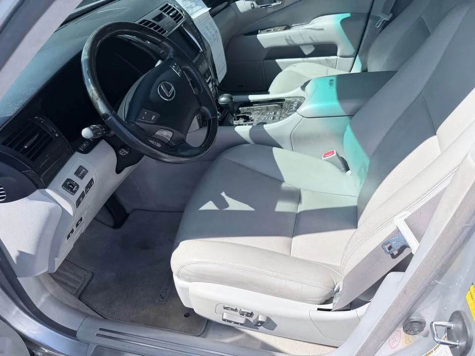 2008 Lexus LS 4th Gen - Image 6 of 10