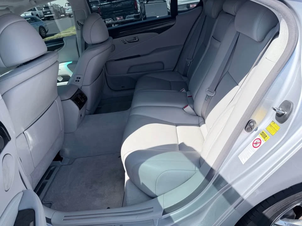 2008 Lexus LS 4th Gen - Image 10 of 10