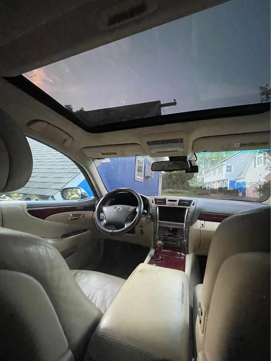 2008 Lexus LS 4th Gen - Image 5 of 7