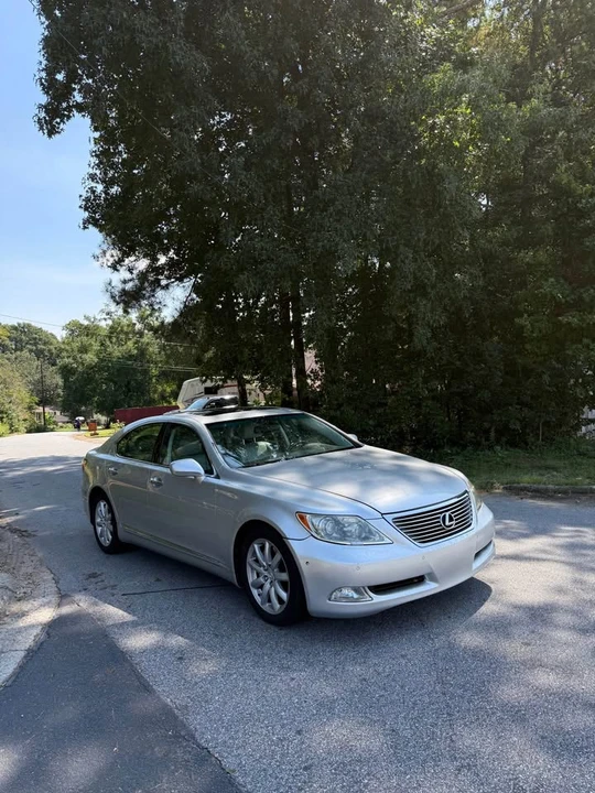 2008 Lexus LS 4th Gen - Image 5 of 11