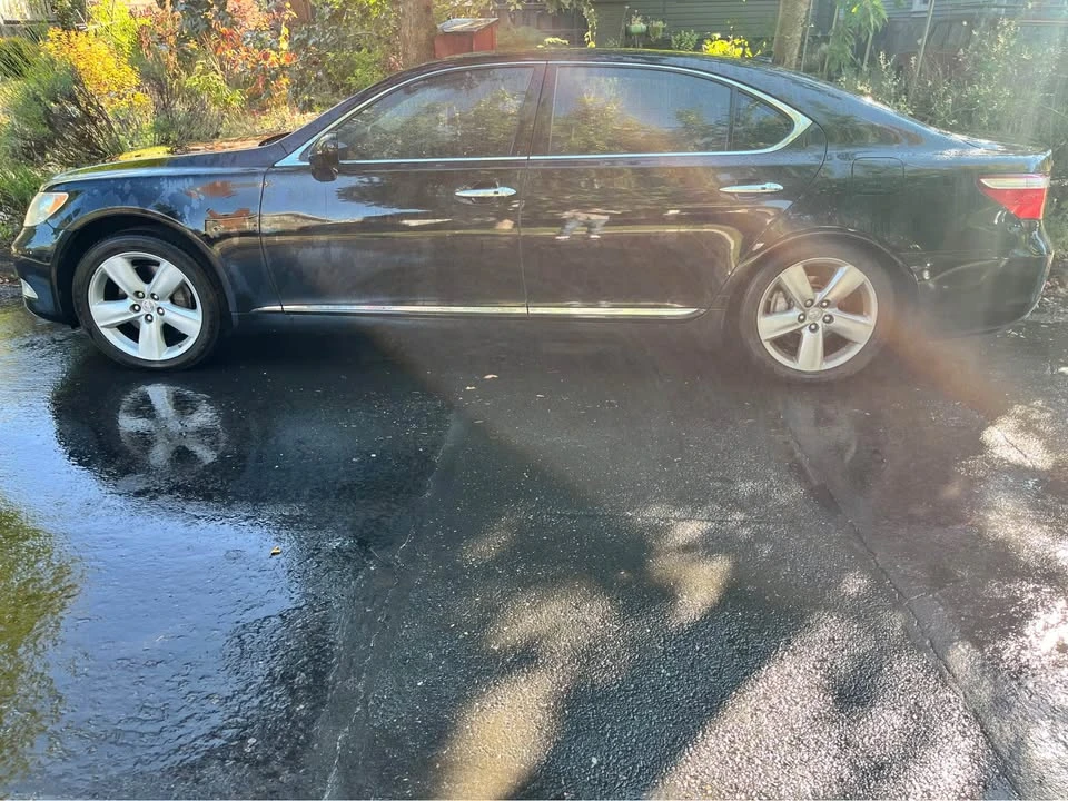 2008 Lexus LS 4th Gen - Image 2 of 13