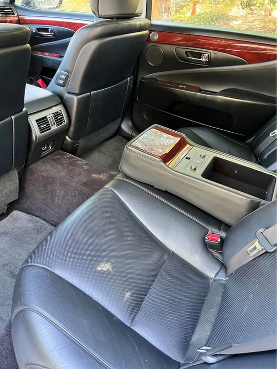 2008 Lexus LS 4th Gen - Image 5 of 13