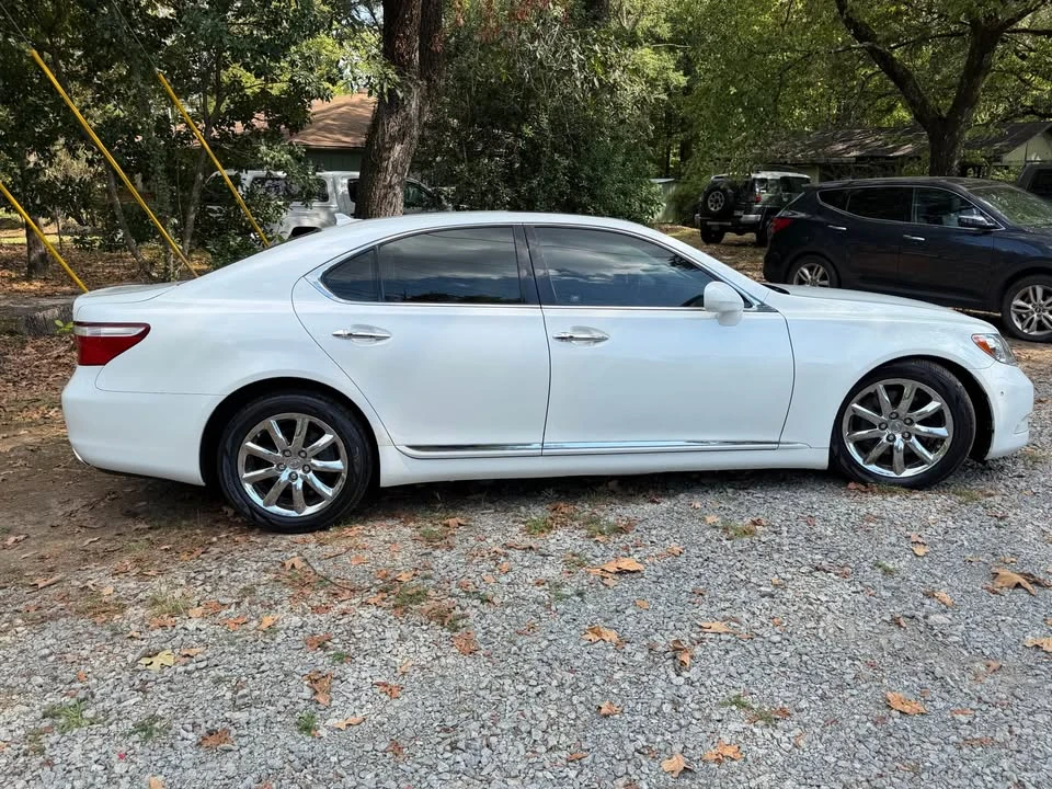 2008 Lexus LS 4th Gen - Image 8 of 14