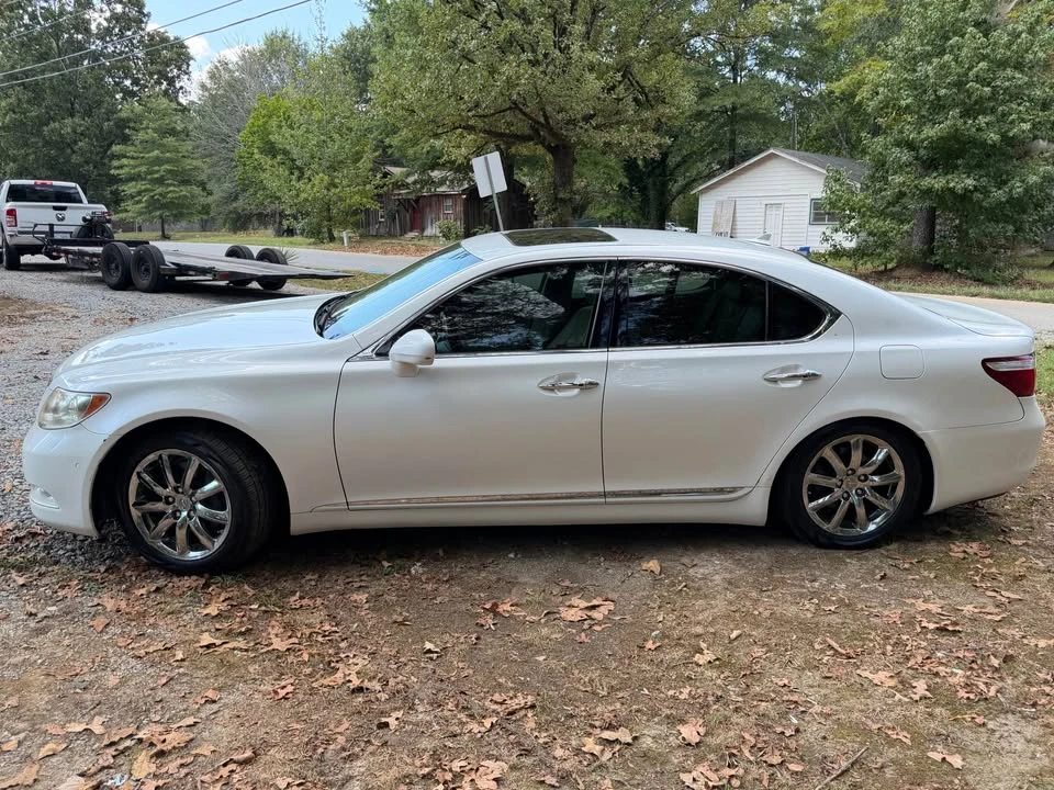 2008 Lexus LS 4th Gen - Image 4 of 14