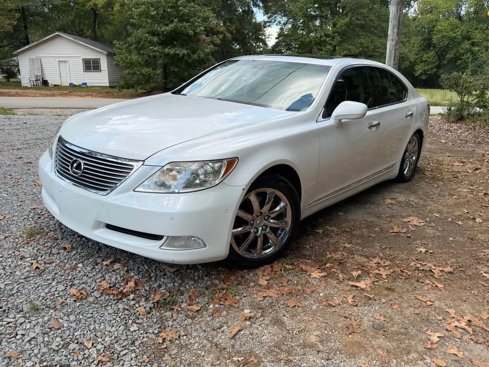2008 Lexus LS 4th Gen - Image 3 of 14