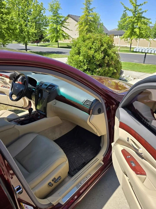 2008 Lexus LS 4th Gen - Image 15 of 20