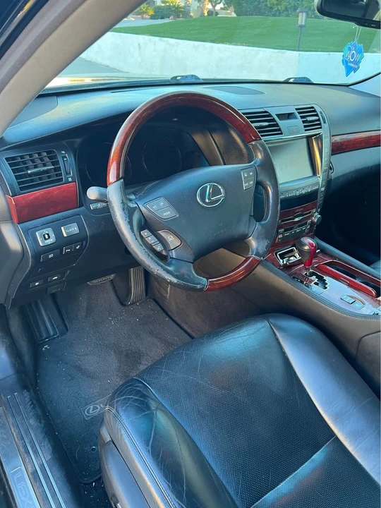 2008 Lexus LS 4th Gen - Image 9 of 14