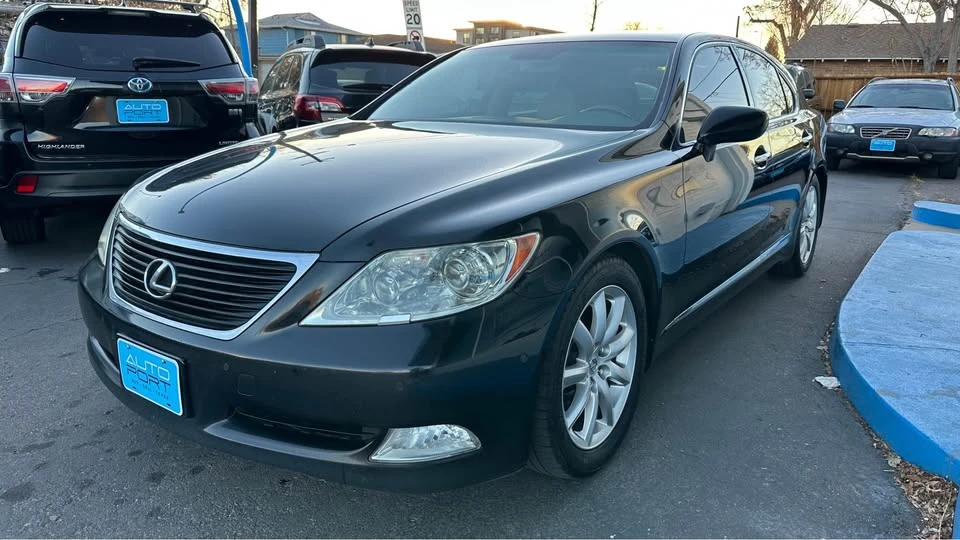 2008 Lexus LS 4th Gen - Image 5 of 16