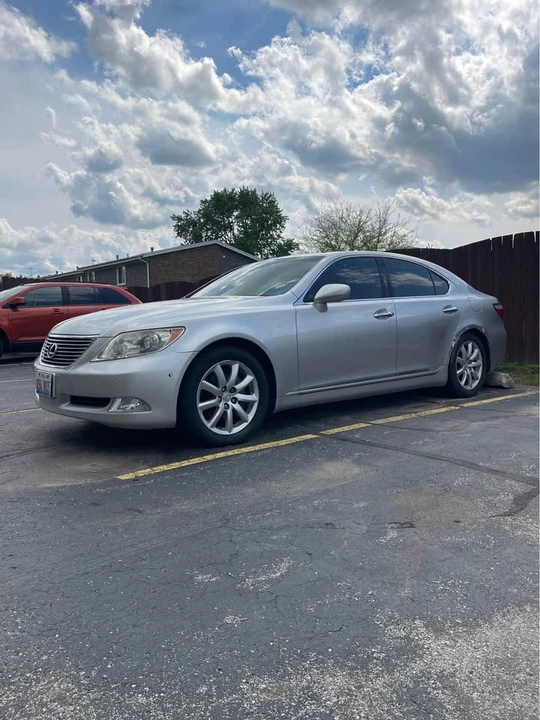 2008 Lexus LS 4th Gen - Image 3 of 15