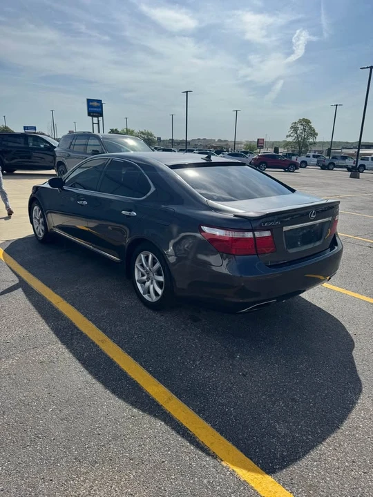 2008 Lexus LS 4th Gen - Image 2 of 16
