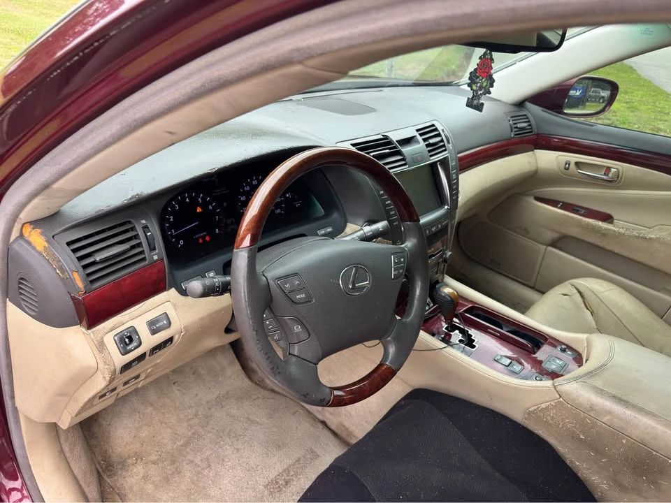 2008 Lexus LS 4th Gen - Image 11 of 17