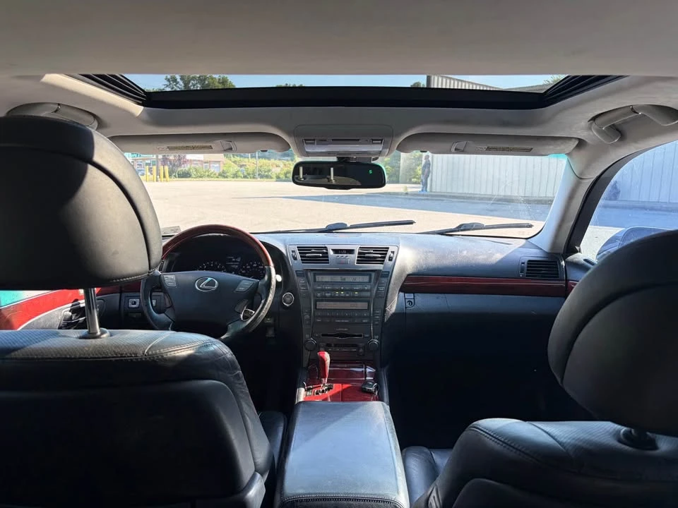 2008 Lexus LS 4th Gen - Image 13 of 17