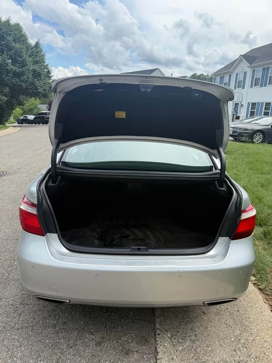2008 Lexus LS 4th Gen - Image 13 of 21