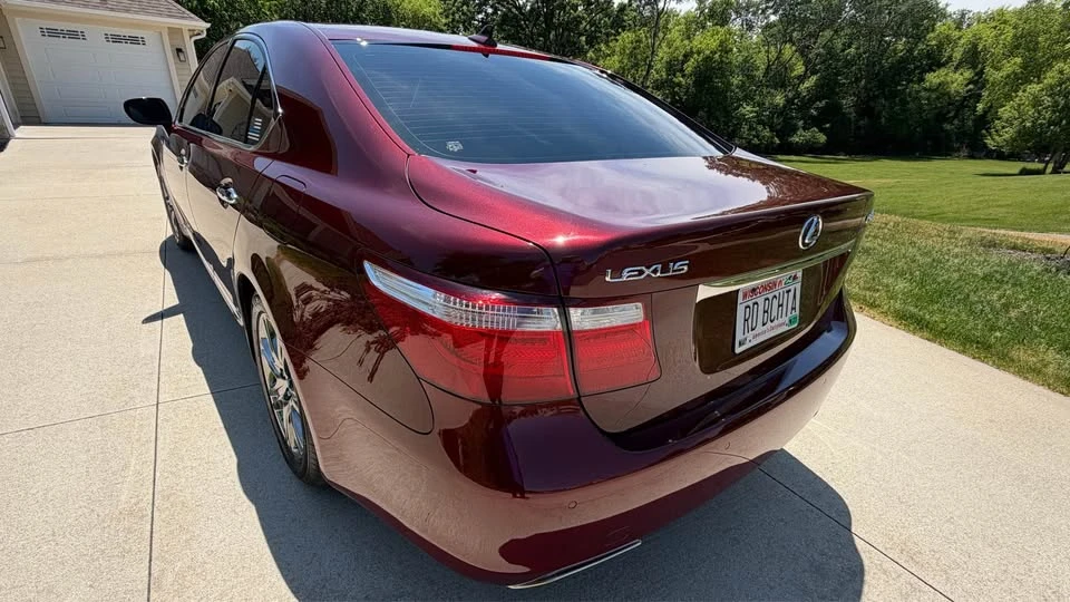 2008 Lexus LS 4th Gen - Image 2 of 20
