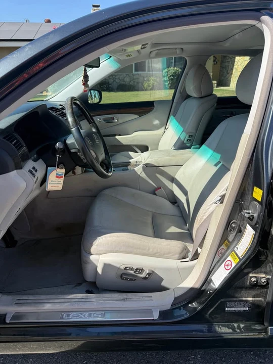 2008 Lexus LS 4th Gen - Image 5 of 8