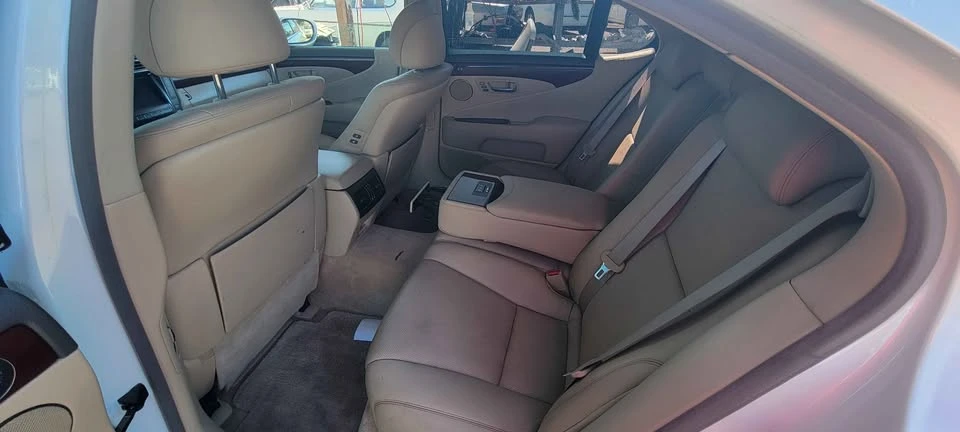 2008 Lexus LS 4th Gen - Image 5 of 6