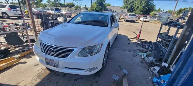 2008 Lexus LS 460 Sedan 4D