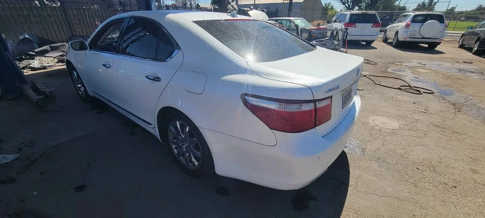 2008 Lexus LS 4th Gen - Image 3 of 6