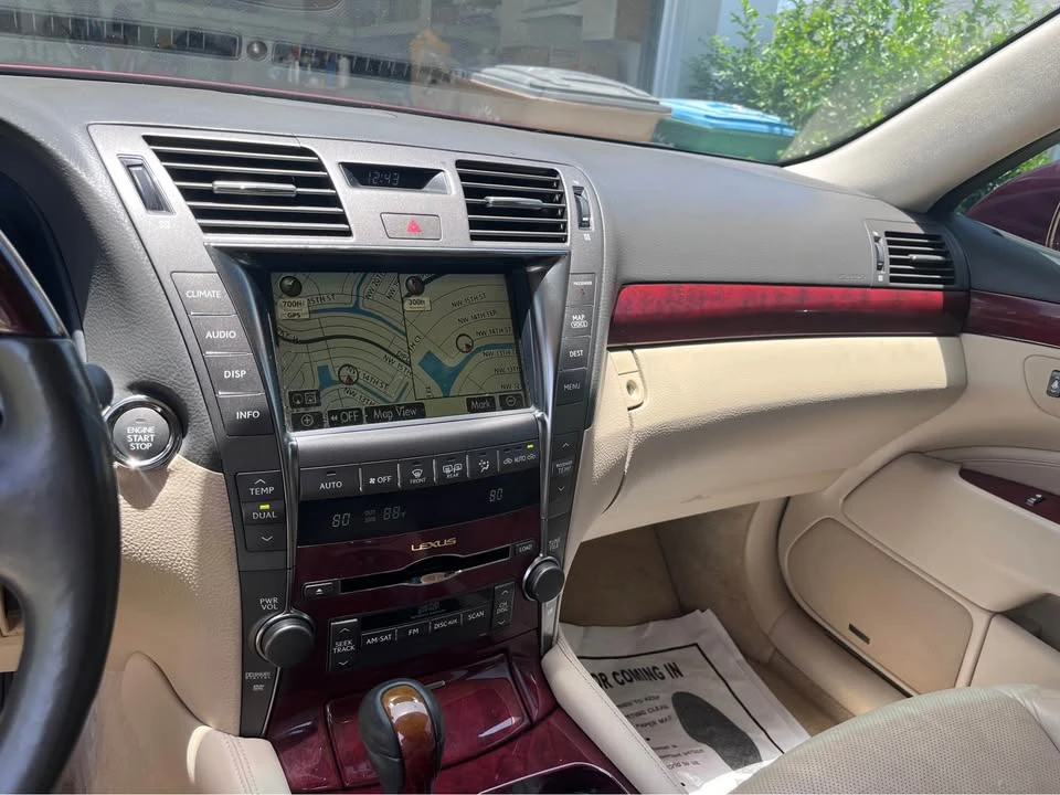 2008 Lexus LS 4th Gen - Image 11 of 12
