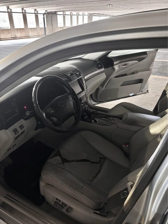 2008 Lexus LS 4th Gen - Image 5 of 6