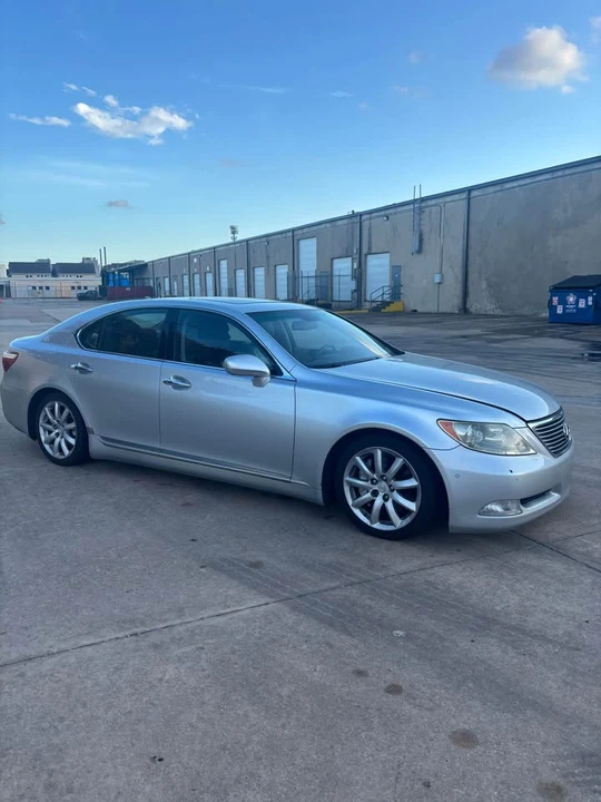 2008 Lexus LS 4th Gen - Image 2 of 6