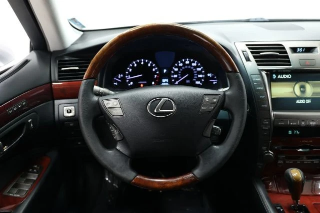 2008 Lexus LS 4th Gen - Image 9 of 12