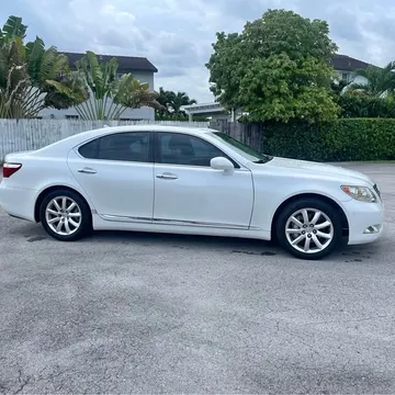 2008 Lexus LS 460 Sedan 4D