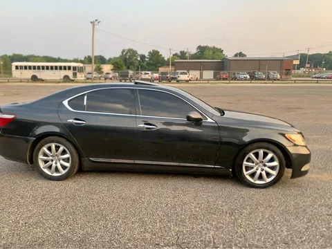 2008 Lexus LS 460 Sedan 4D