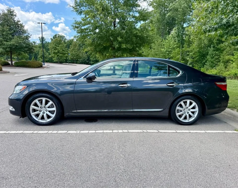2008 Lexus LS 4th Gen - Image 8 of 18