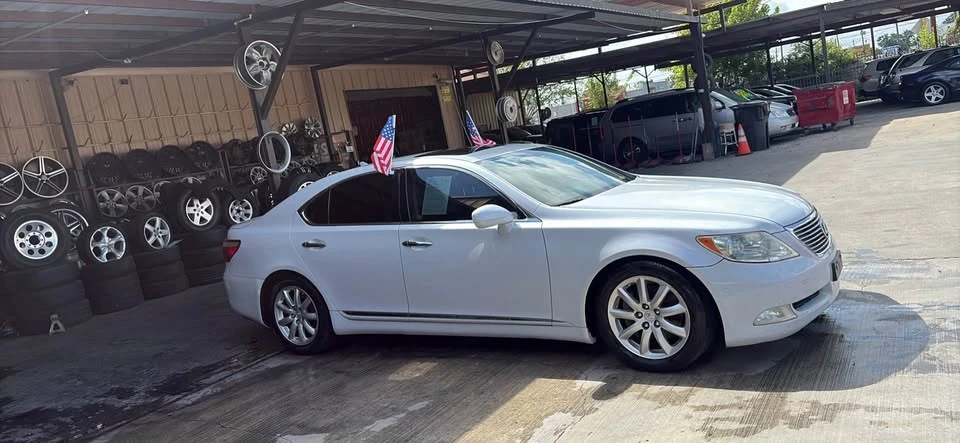 2008 Lexus LS 4th Gen - Image 3 of 9