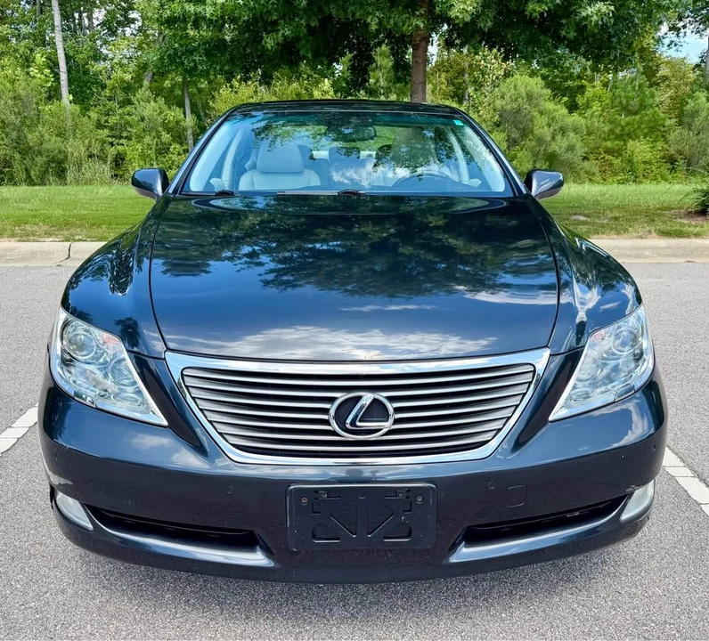 2008 Lexus LS 4th Gen - Image 2 of 18