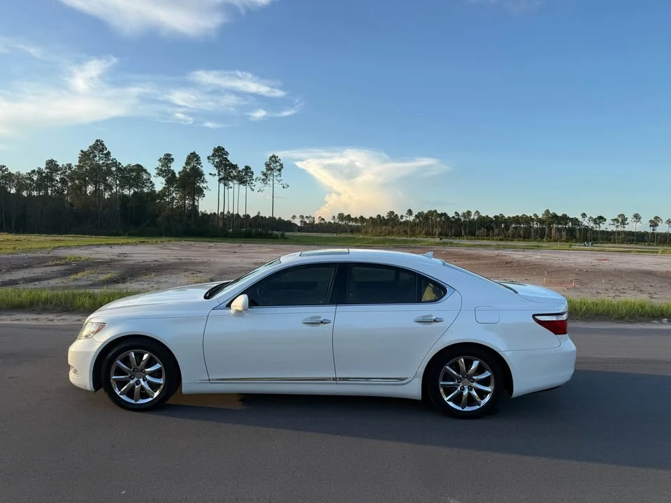 2008 Lexus LS 4th Gen - Image 3 of 19