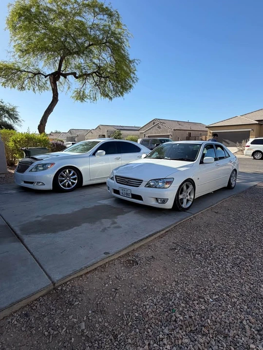 2008 Lexus LS 4th Gen - Image 4 of 8