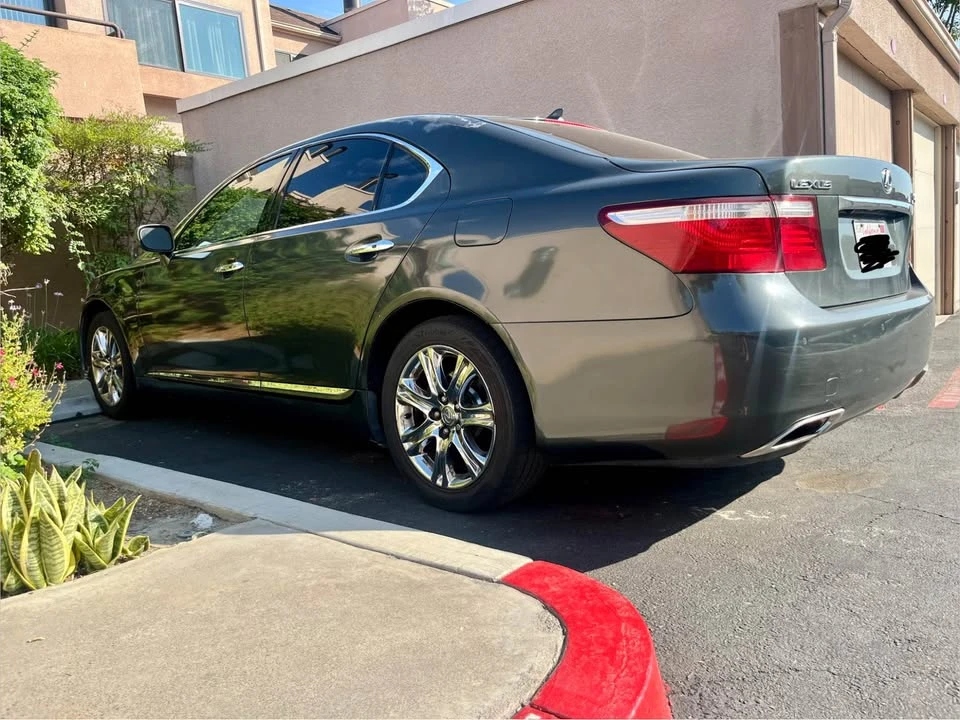 2008 Lexus LS 4th Gen - Image 3 of 6