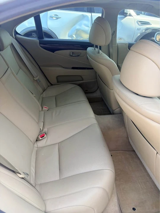 2008 Lexus LS 4th Gen - Image 6 of 7