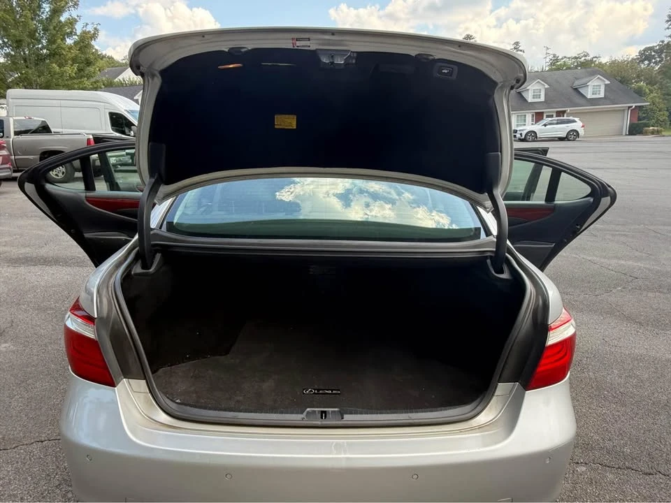 2008 Lexus LS 4th Gen - Image 7 of 9