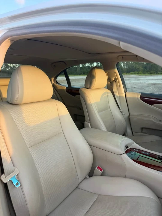 2008 Lexus LS 4th Gen - Image 8 of 19