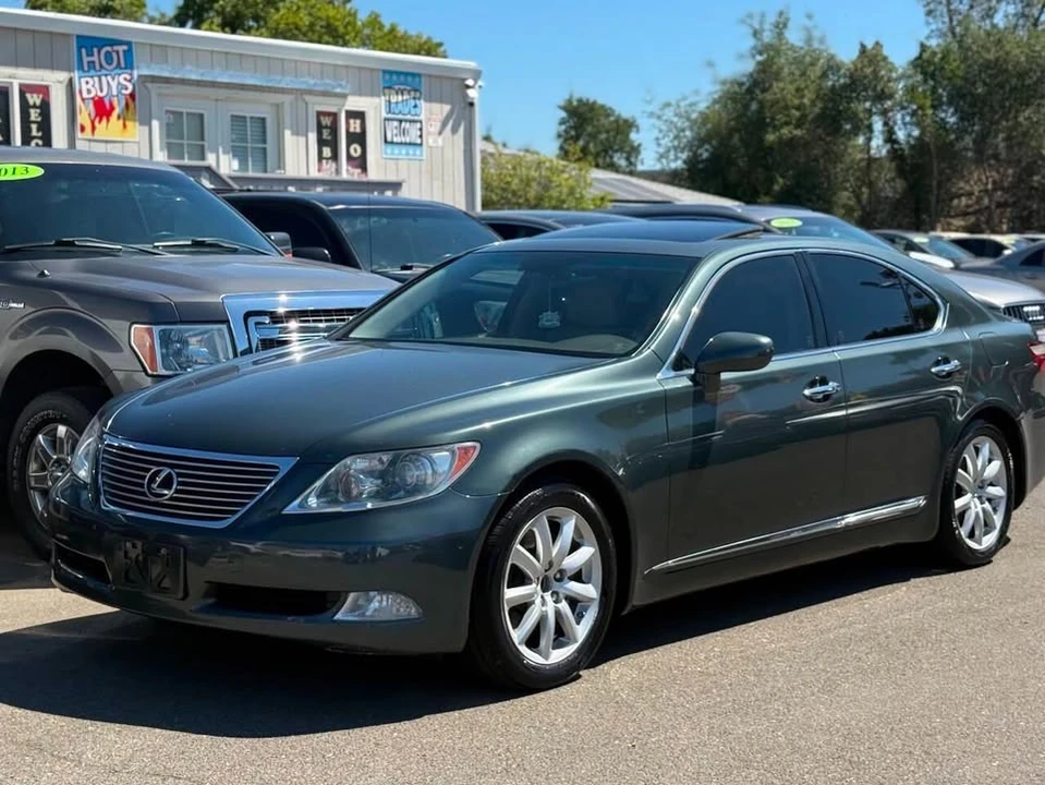 2008 Lexus LS 4th Gen - Image 3 of 14