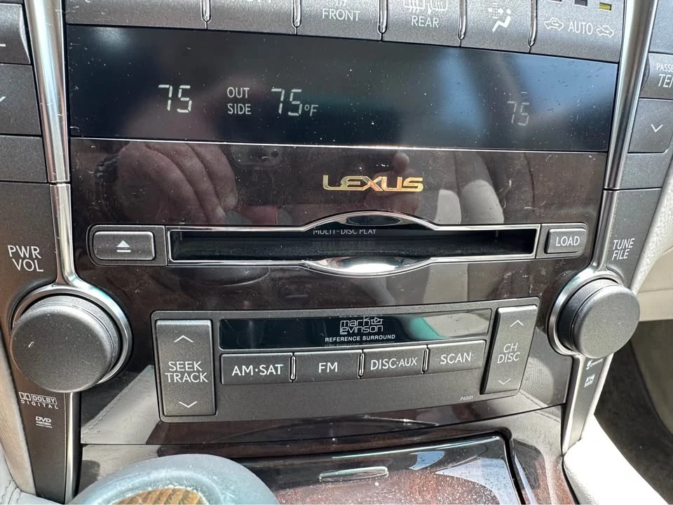 2008 Lexus LS 4th Gen - Image 9 of 20