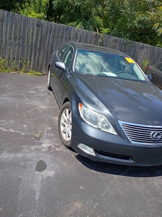2008 Lexus LS 4th Gen - Image 2 of 9