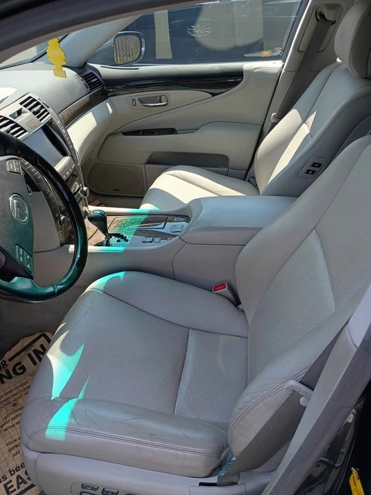 2008 Lexus LS 4th Gen - Image 5 of 9