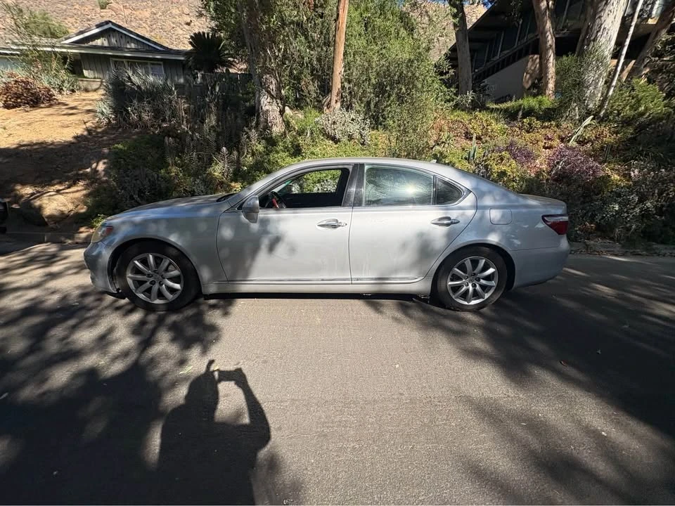 2008 Lexus LS 4th Gen - Image 2 of 9