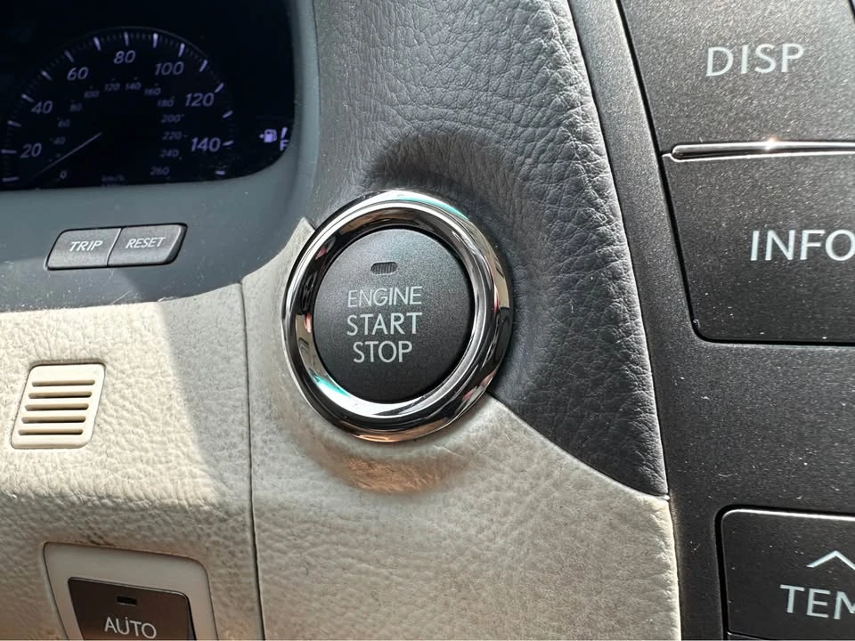 2008 Lexus LS 4th Gen - Image 12 of 20